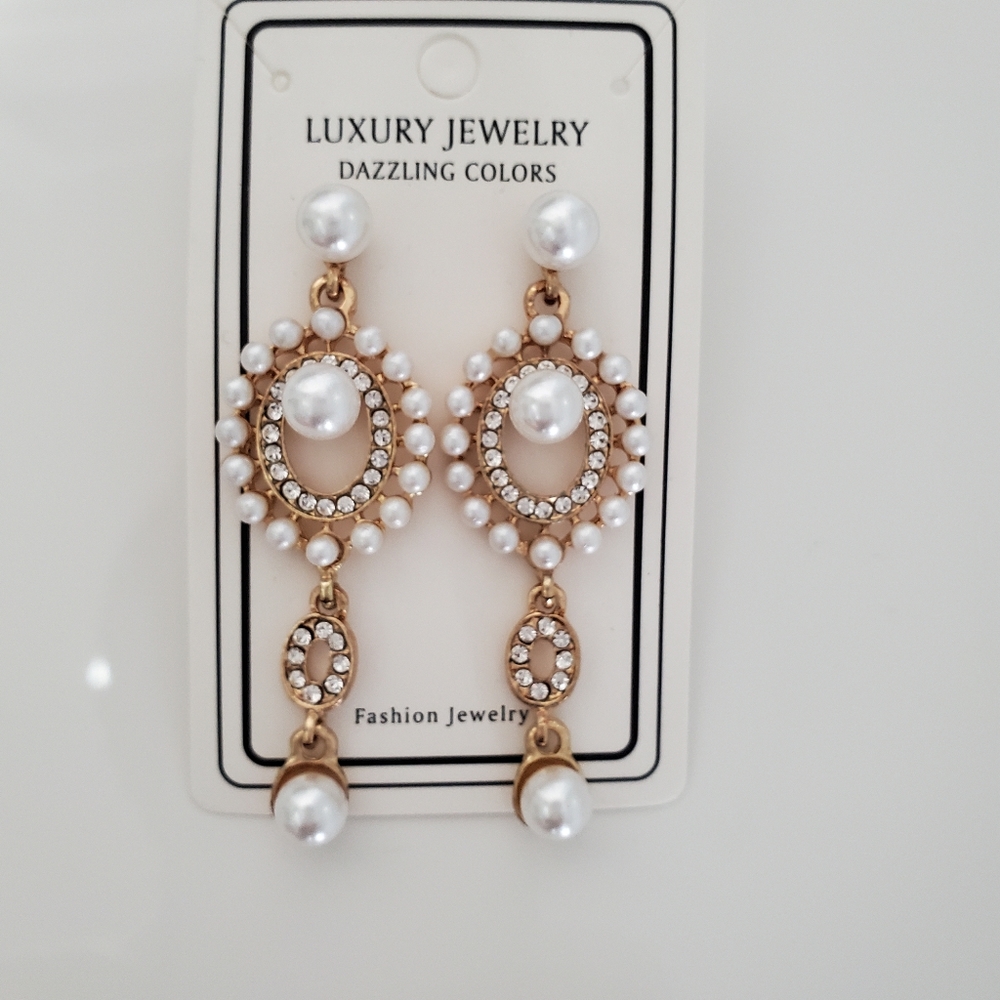 Fashion earrings